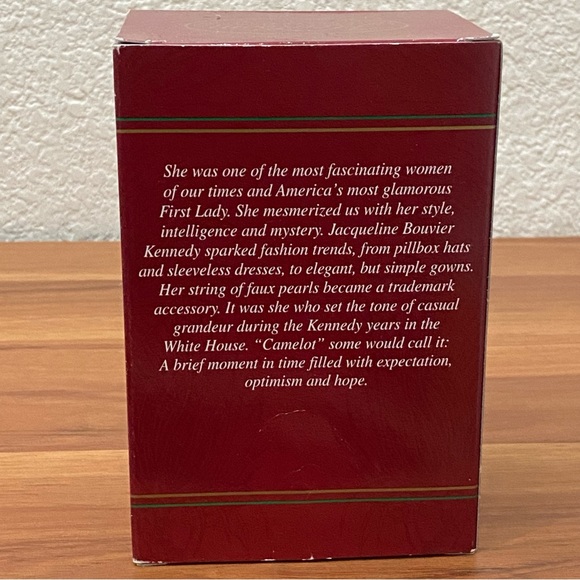 Vintage 1999 Carlton Cards First Lady Jacqueline Kennedy Christmas Tree Ornament - Picture 5 of 15